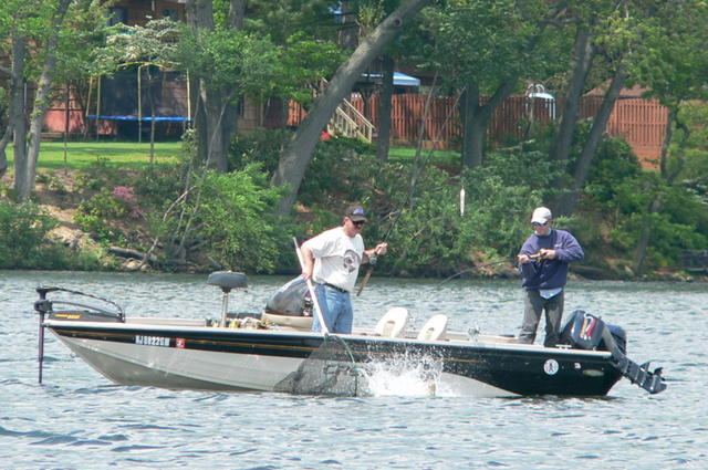 Jeff Young at the ready to net Jay Sturms GWL musky