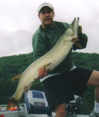 Larry O' Mallon with a thick Monksville 47 incher
