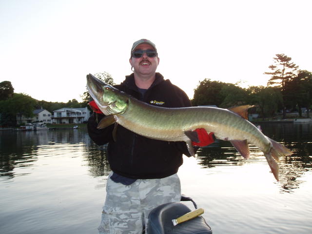 Jeff Young's 47.5" 2007 1st Jim Smith Spring Tournament winning fish